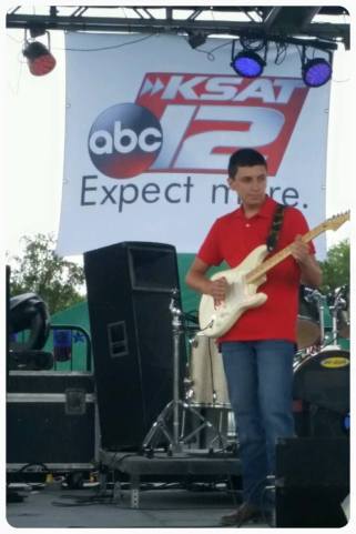 Guitar prodigy Evan Materne. (Courtesy of his official FB fan page.)